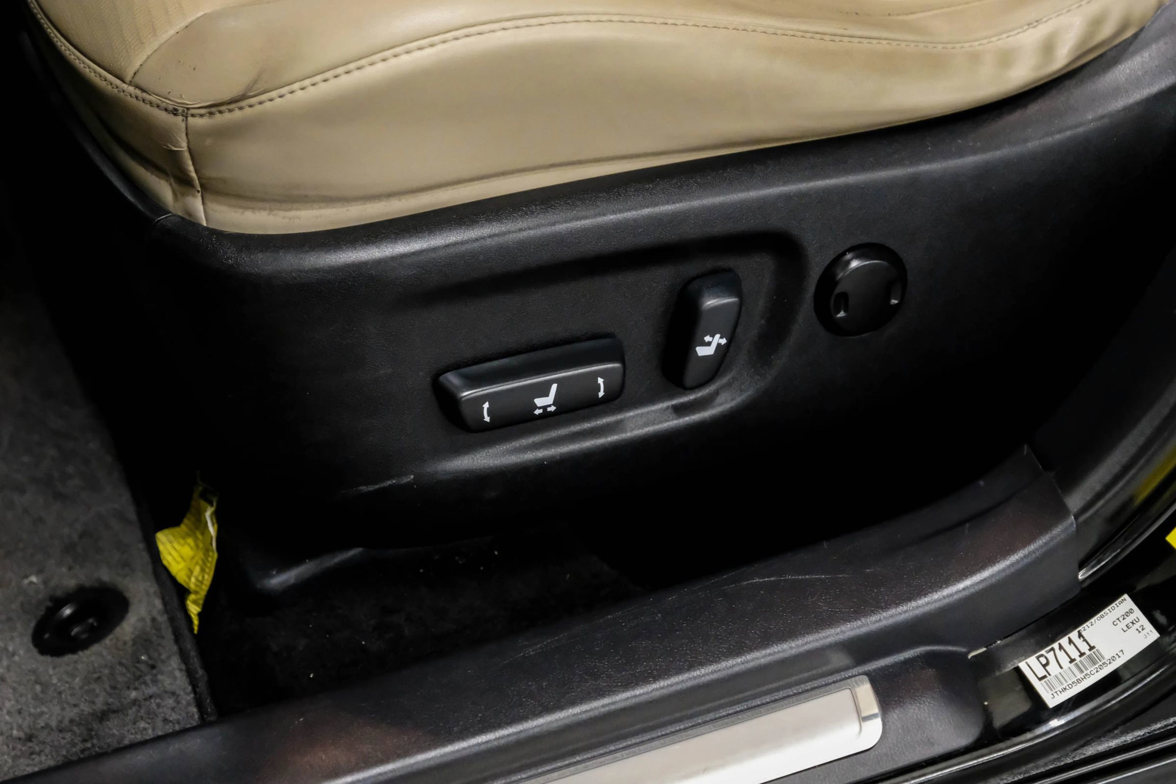 Used 2012 Lexus CT 200h Premium image 35