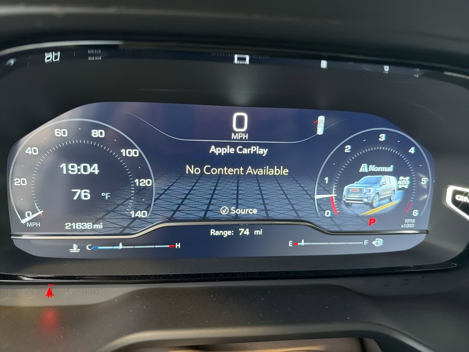 Used 2023 GMC Yukon XL Denali image 1