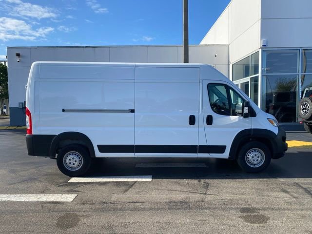 Used 2025 RAM ProMaster 2500 w/ Convenience Group image 11