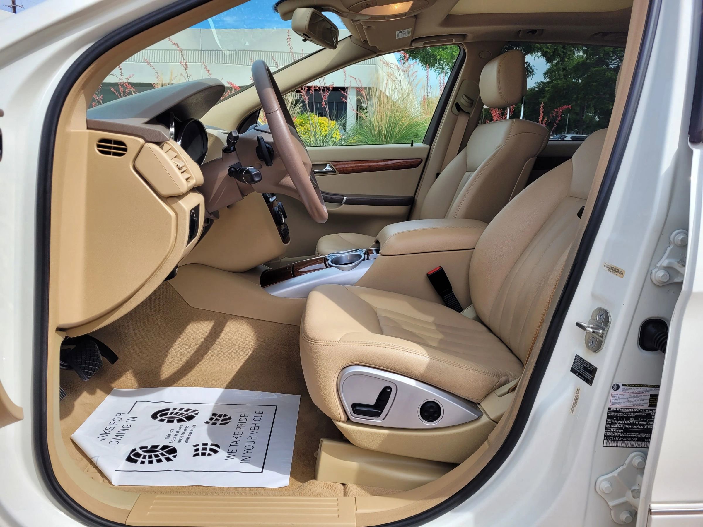 Used 2009 Mercedes-Benz R 350 4MATIC image 22