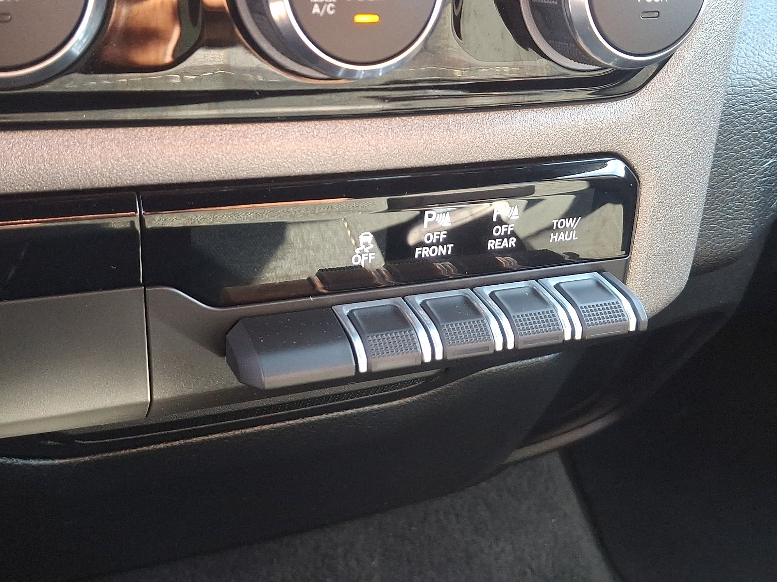 Used 2025 RAM 1500 Tradesman AWD/4WD image 21