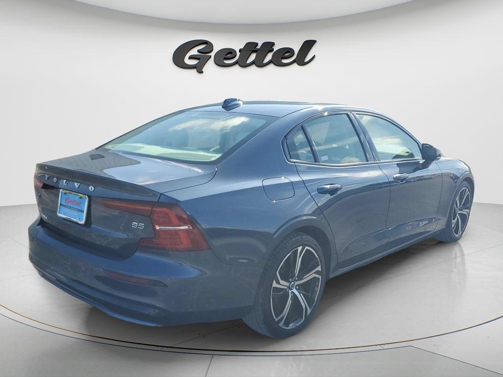 Used 2024 Volvo S60 B5 Core FWD image 5