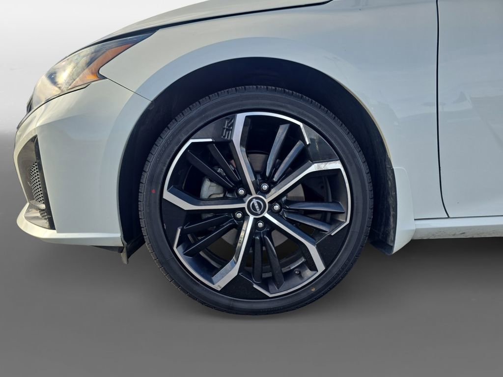 Used 2023 Nissan Altima 2.5 SR image 15