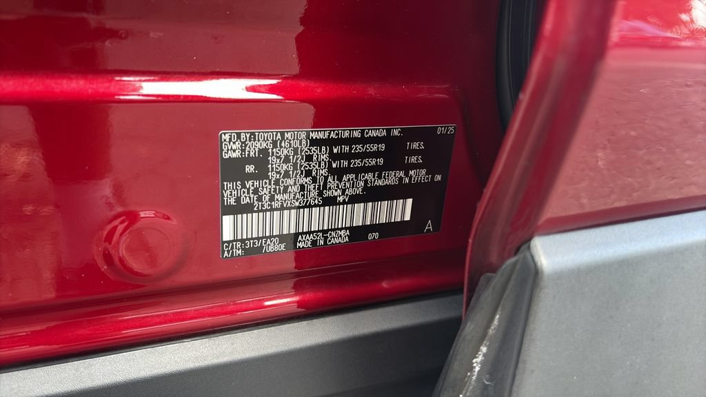 Used 2025 Toyota RAV4 XLE Premium FWD image 27