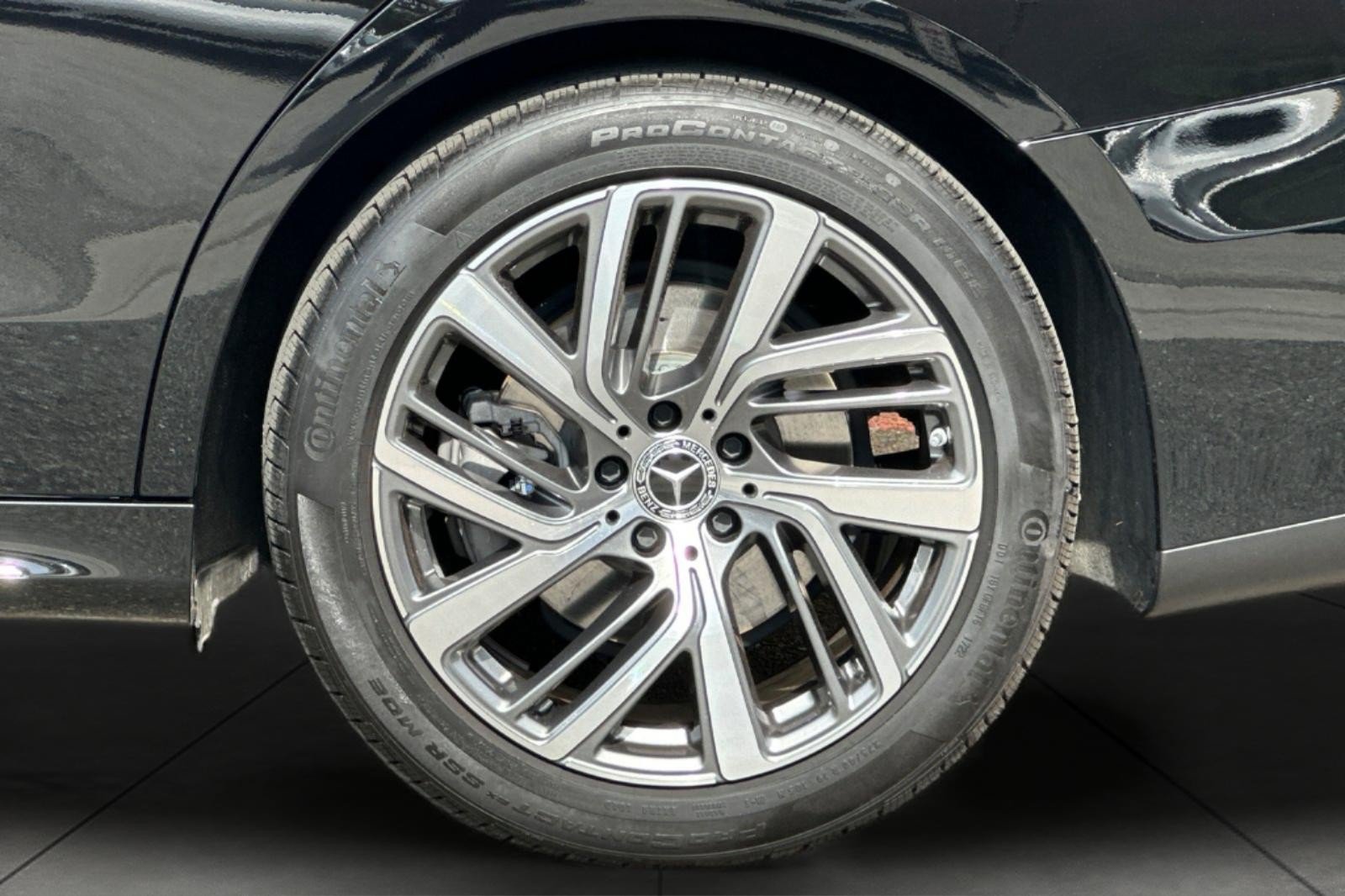 Used 2024 Mercedes-Benz E 350 4MATIC Sedan image 25