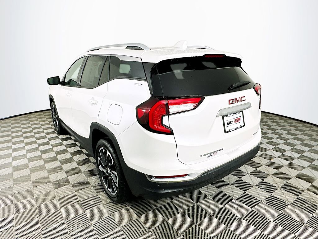 Used 2023 GMC Terrain SLT image 7