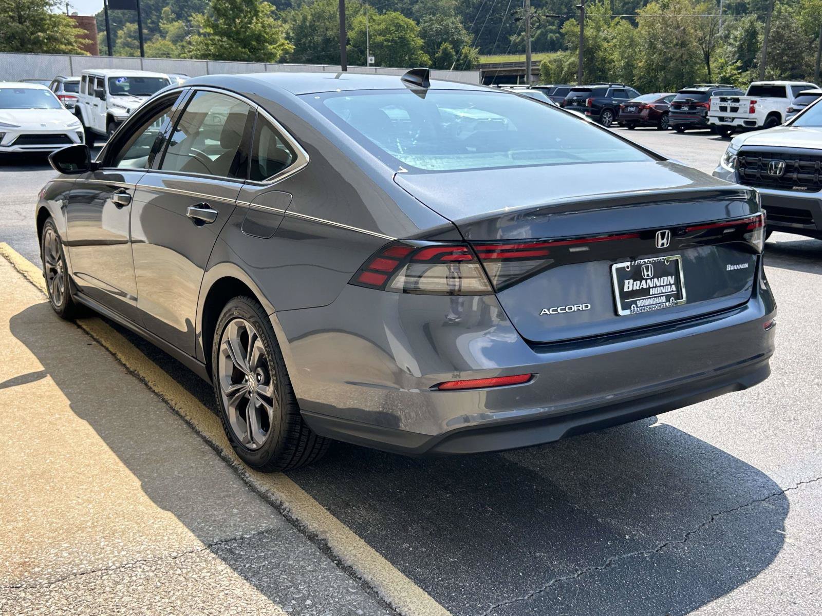 Used 2023 Honda Accord EX image 3