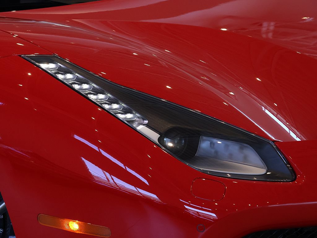 Certified 2019 Ferrari 488 Spider RWD image 19