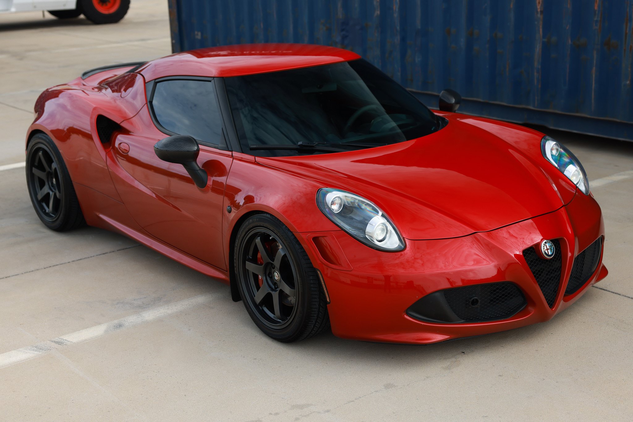 Used 2015 Alfa Romeo 4C Launch Edition w/ Convenience Group RWD image 19