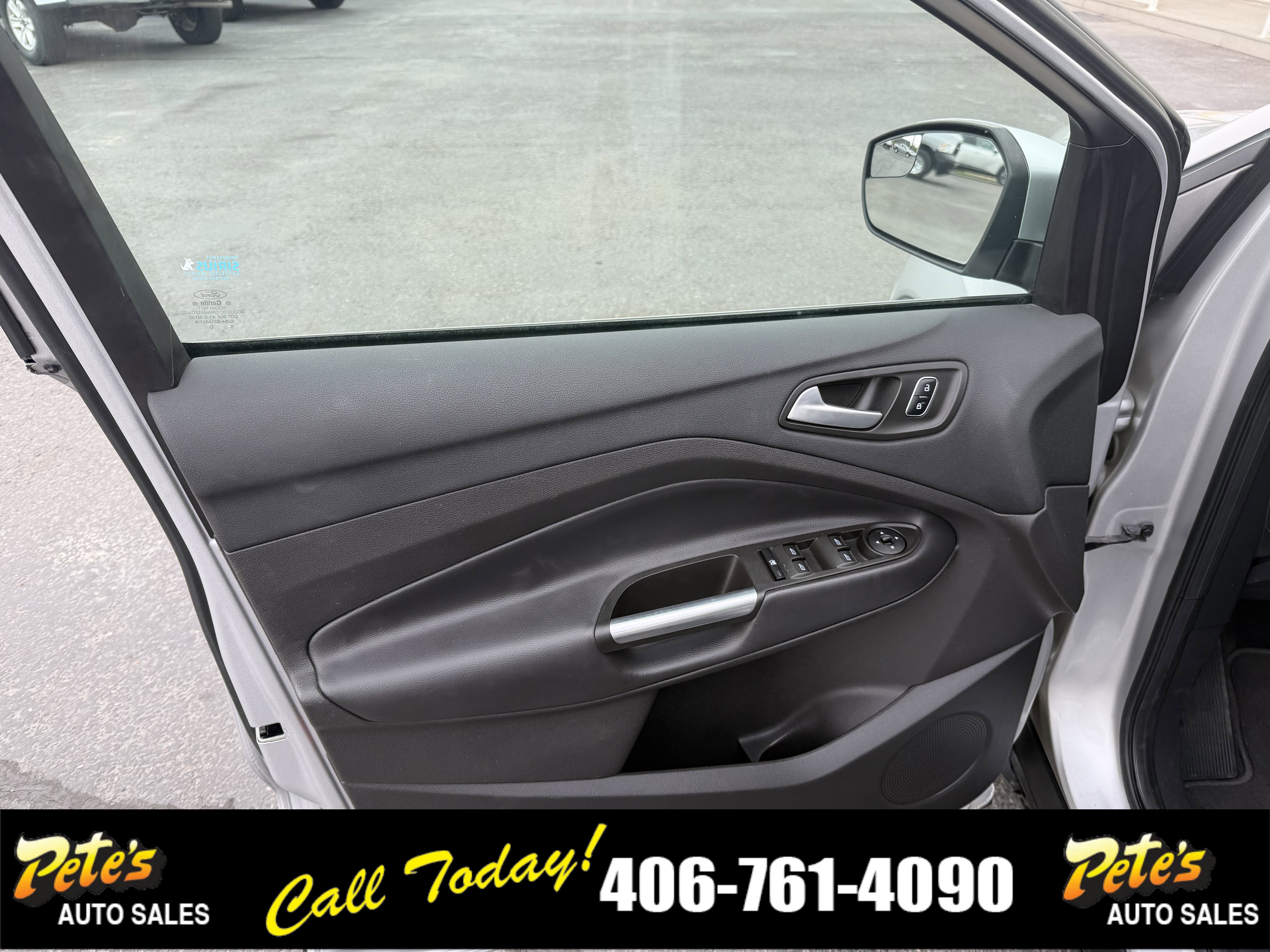 Used 2017 Ford Escape SE AWD/4WD image 18