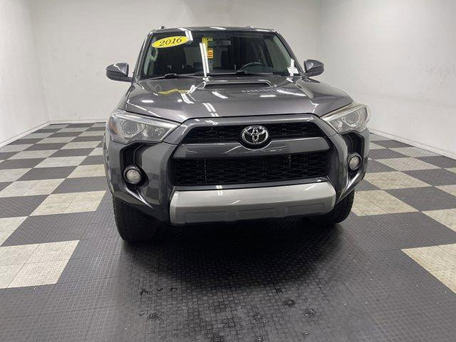 Used 2016 Toyota 4Runner Trail AWD/4WD image 6