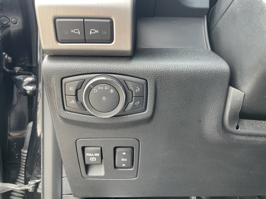 Used 2020 Ford F150 Platinum RWD image 34
