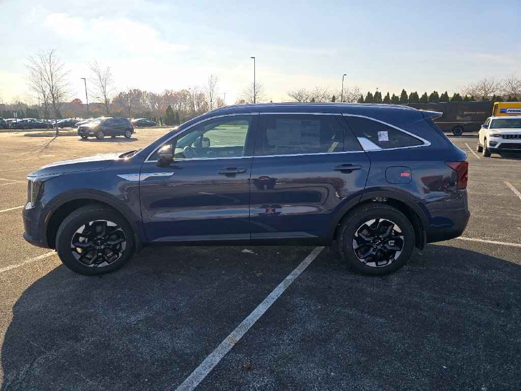 New 2026 Kia Sorento S w/ S Panoramic Sunroof Package FWD image 14