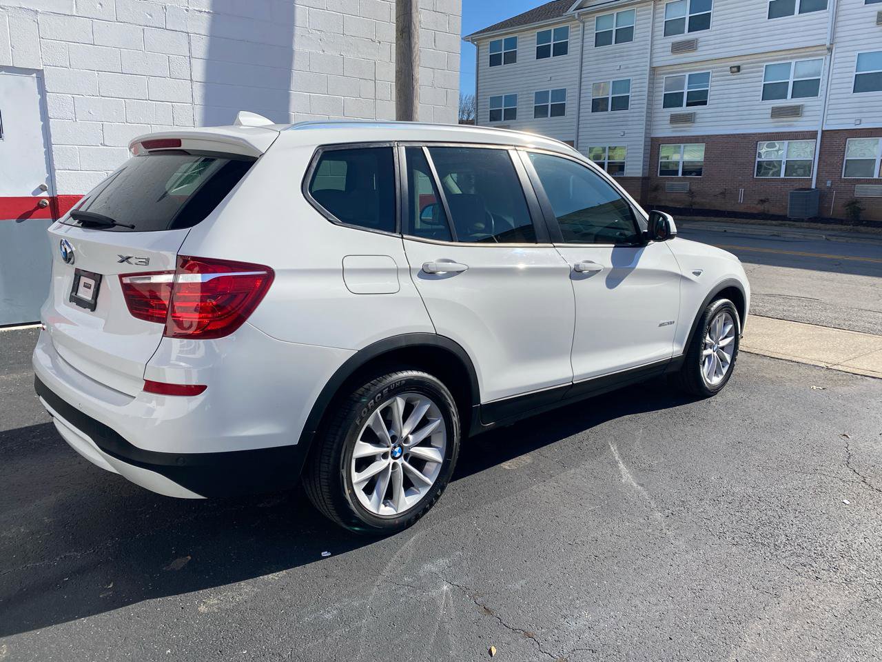 Used 2015 BMW X3 sDrive28i w/ Premium Package RWD image 2