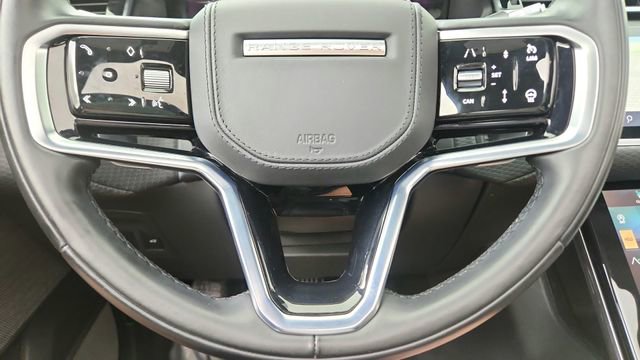 Used 2021 Land Rover Range Rover Velar R-Dynamic S image 44