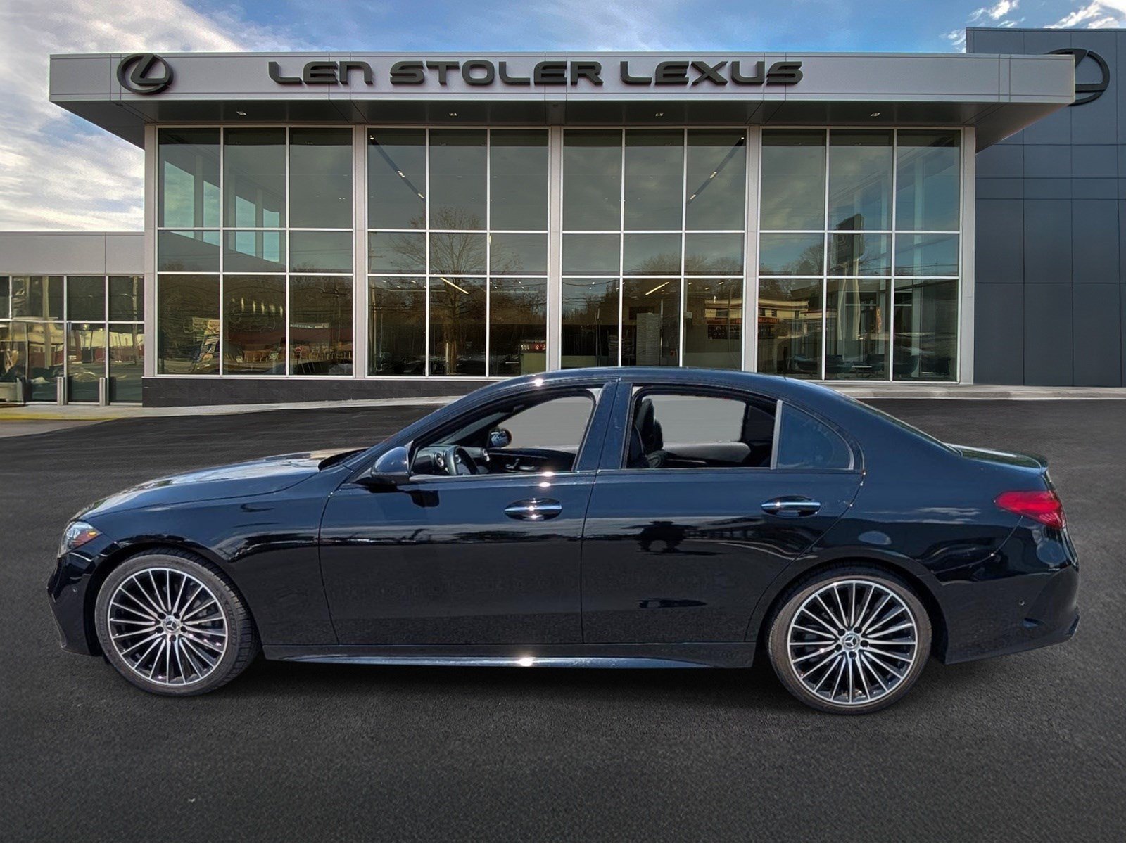 Used 2023 Mercedes-Benz C 300 4MATIC Sedan image 6