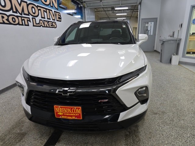 Used 2024 Chevrolet Blazer RS image 2