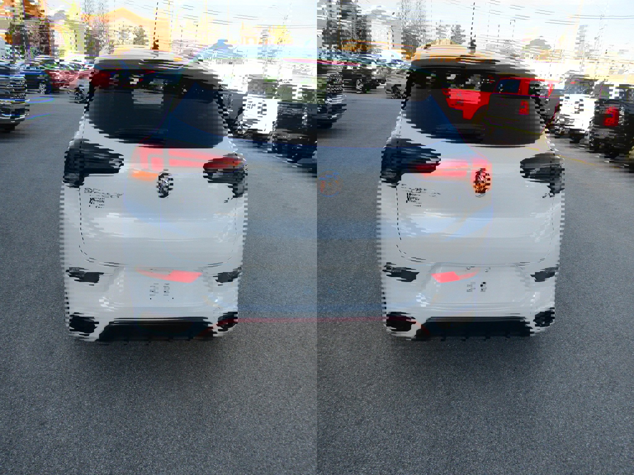 Used 2022 Buick Encore GX Preferred w/ Sport Touring Package image 4