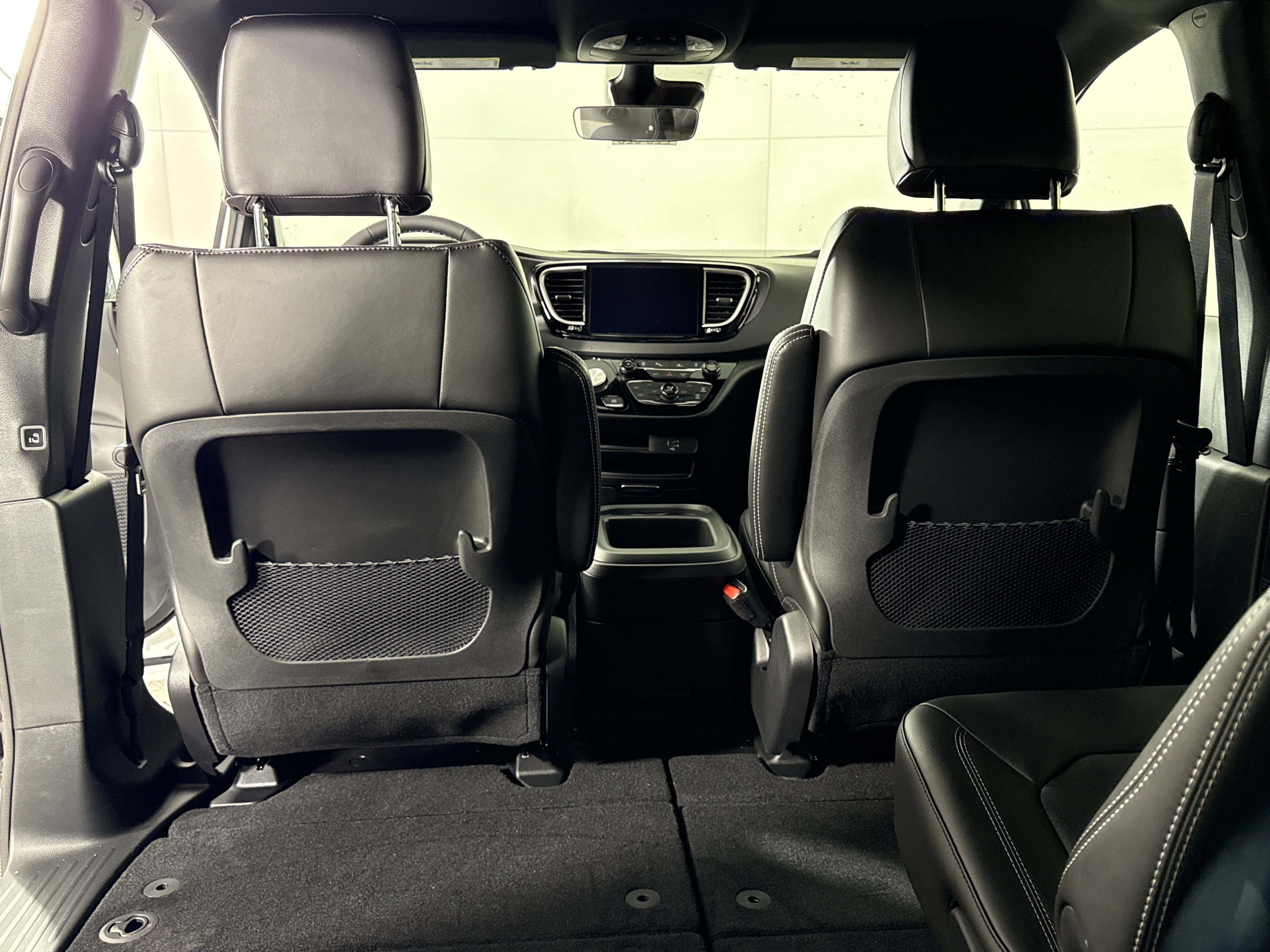 New 2026 Chrysler Voyager LX FWD image 22