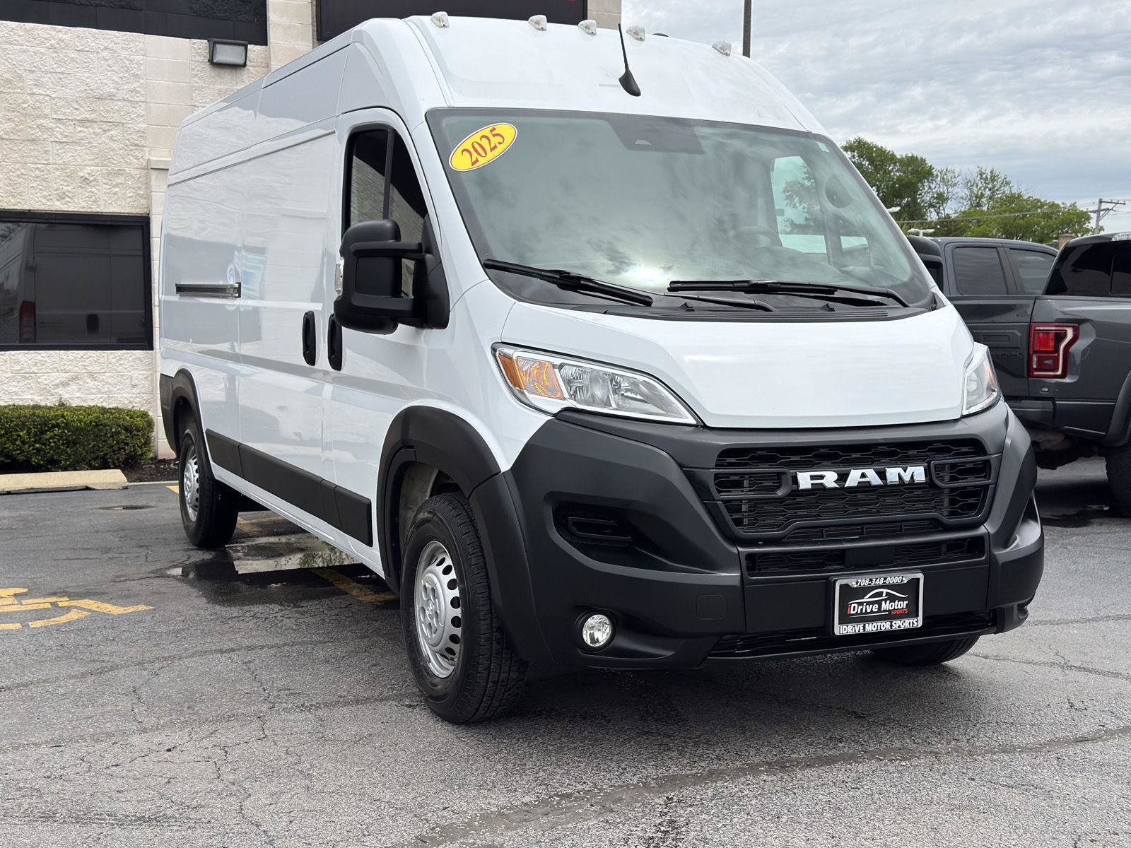 Used 2025 RAM ProMaster 2500 w/ Convenience Group FWD image 13
