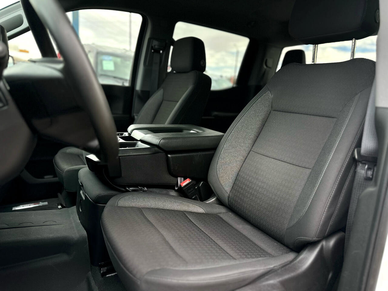 Used 2024 Chevrolet Silverado 1500 Custom Trail Boss w/ LPO, Dark Essentials Package image 9