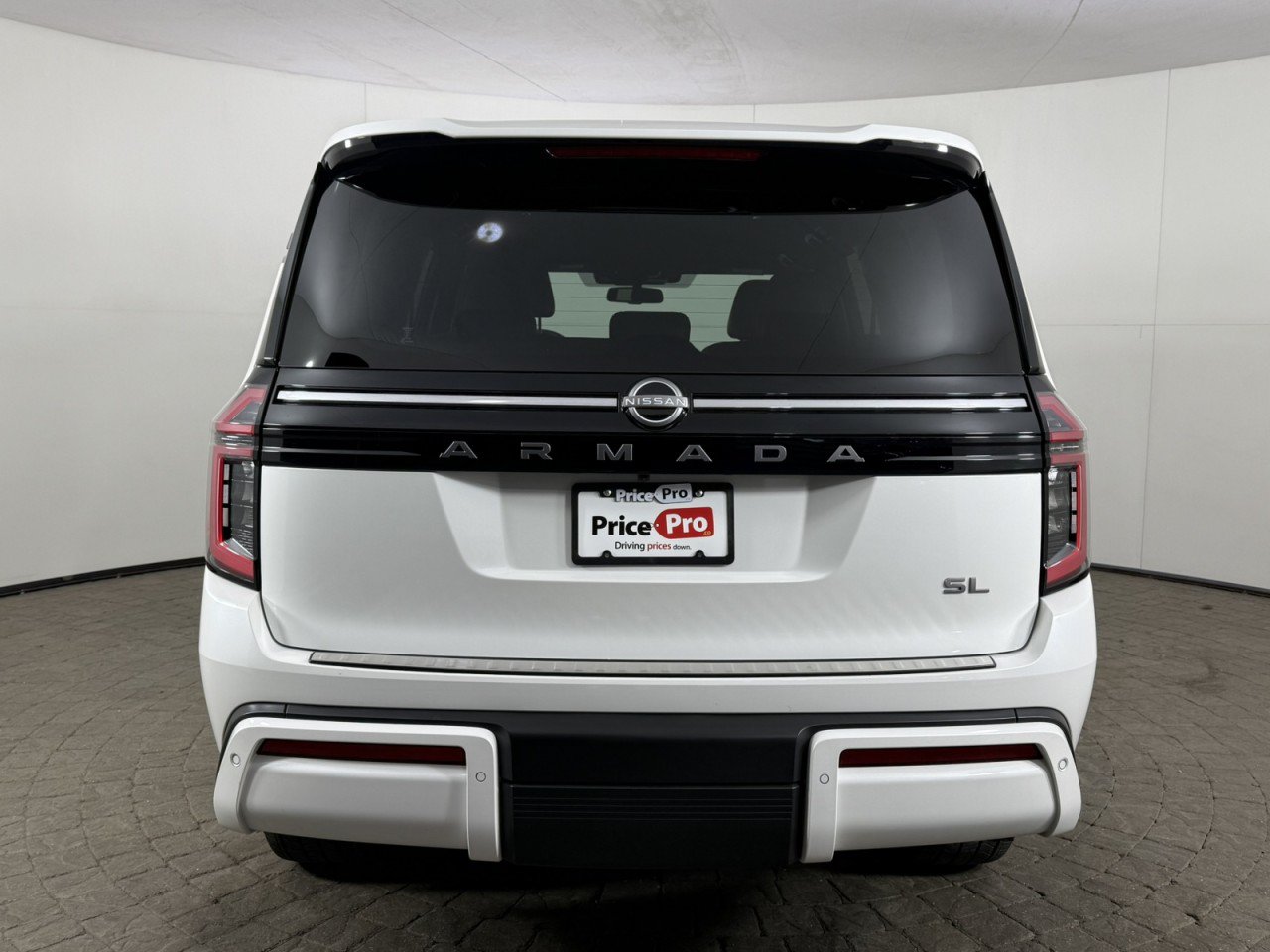 Used 2026 Nissan Armada SL w/ Captain's Chari Seat Package AWD/4WD image 6