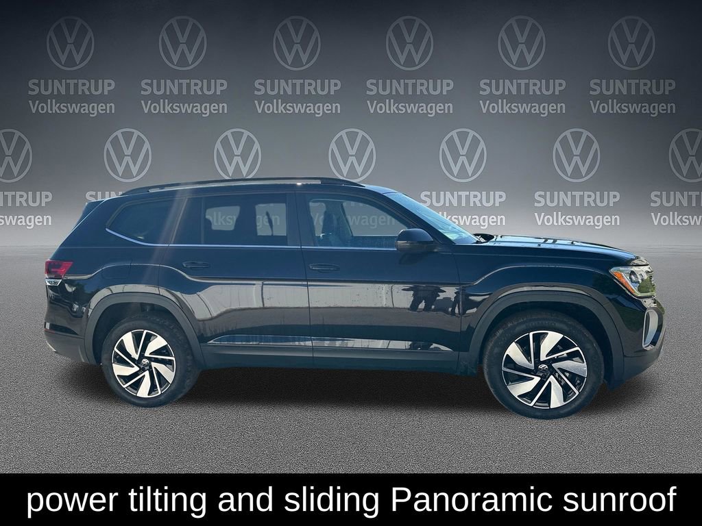 Used 2025 Volkswagen Atlas SE w/ Panoramic Sunroof Package FWD image 8