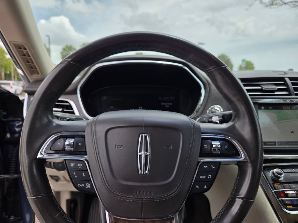 Used 2019 Lincoln Continental Select FWD image 23