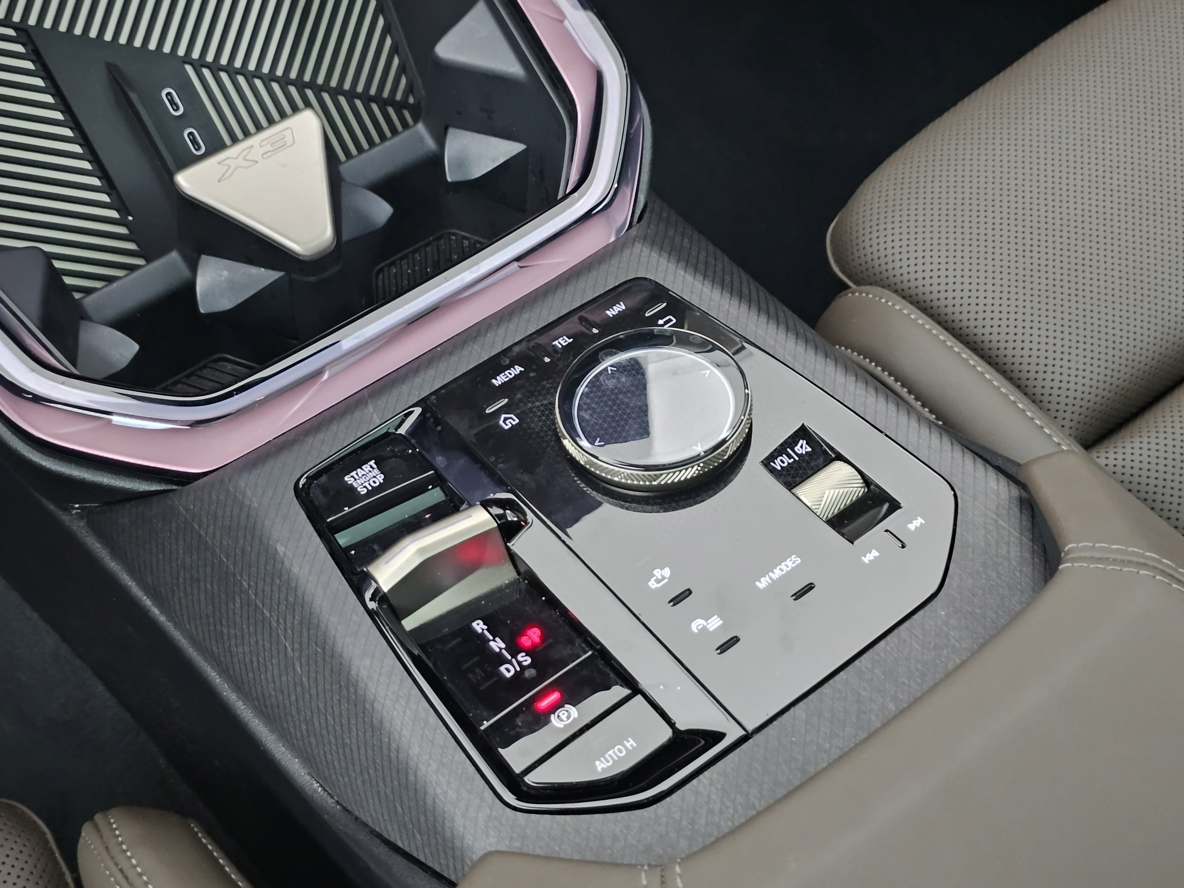 Used 2025 BMW X3 xDrive30i image 32