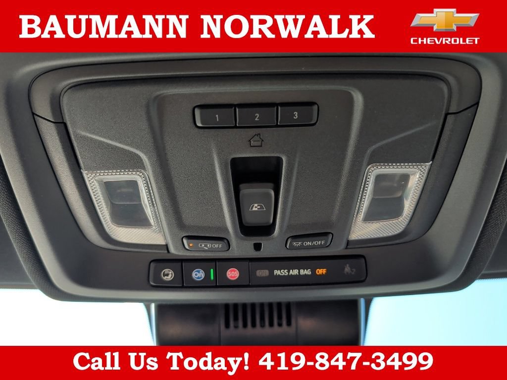Used 2025 Chevrolet Silverado 2500 ZR2 w/ Technology Package AWD/4WD image 35