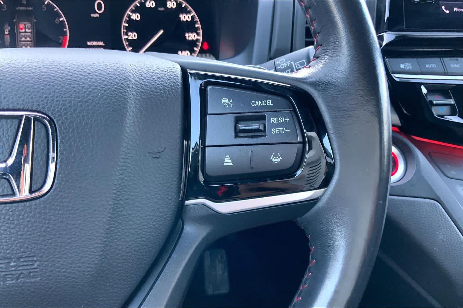 Used 2025 Honda Odyssey Sport-L image 25