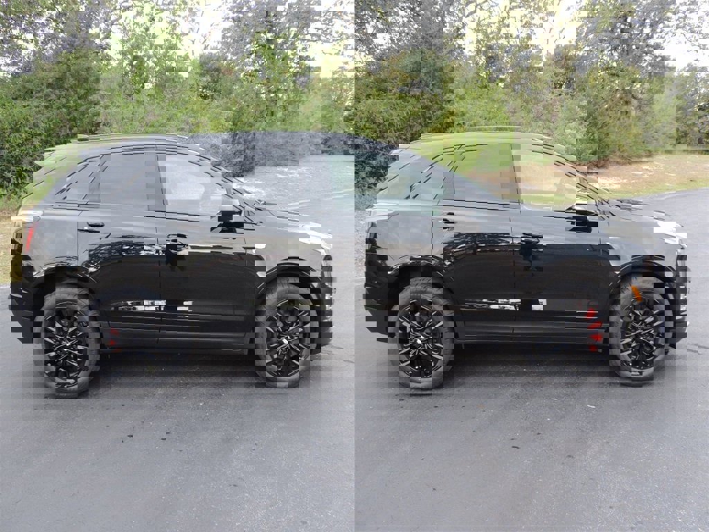 New 2026 Cadillac XT5 Sportv w/ LPO, Onyx Lite Package image 4