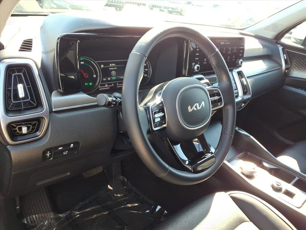 Used 2023 Kia Sorento EX image 9