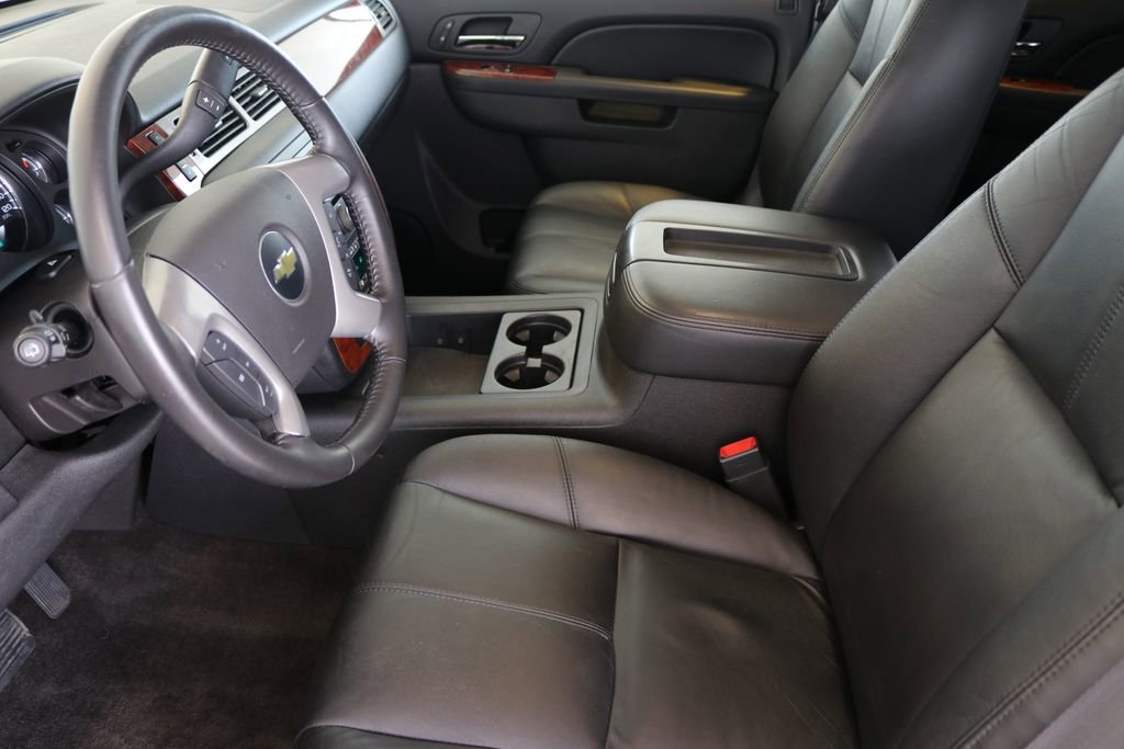 Used 2014 Chevrolet Tahoe LT w/ Luxury Package image 18