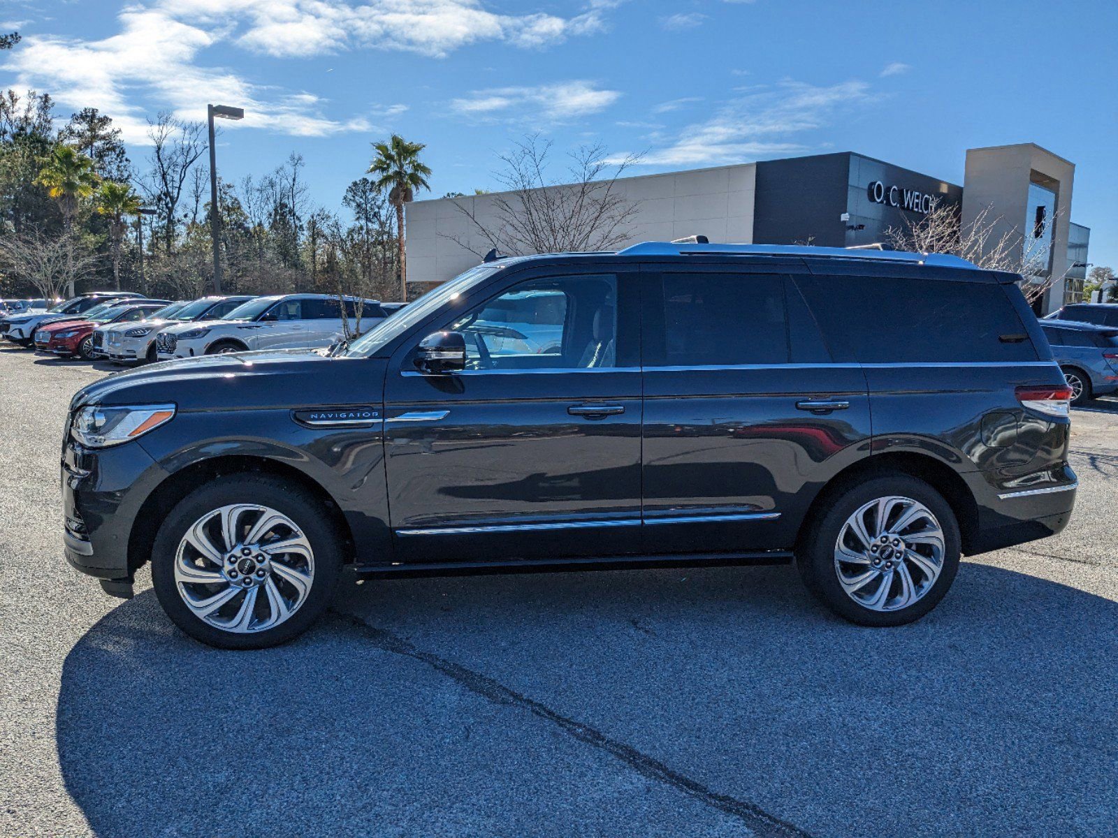 Certified 2024 Lincoln Navigator Reserve image 8