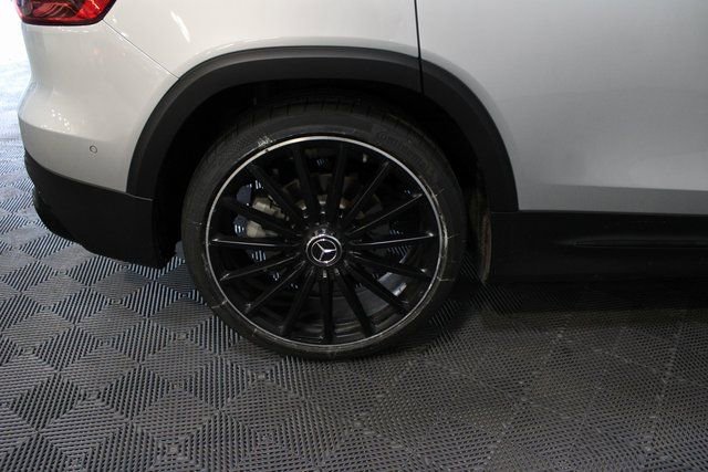 New 2024 Mercedes-Benz GLB 35 AMG 4MATIC image 11