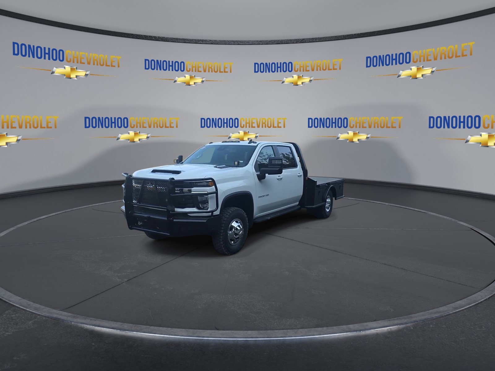 New 2026 Chevrolet Silverado 3500 LT w/ Convenience Package AWD/4WD image 4