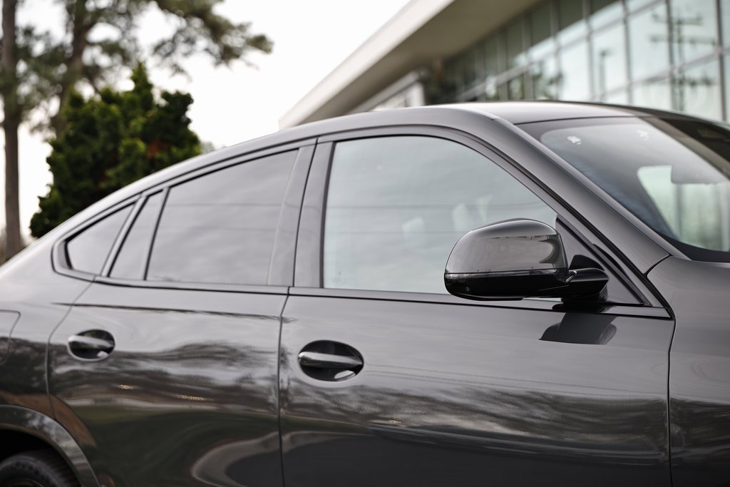 New 2026 BMW X6 xDrive40i w/ Premium Package image 3