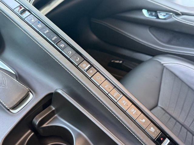Used 2023 Chevrolet Corvette Stingray Premium Cpe w/ Z51 Performance Package RWD image 27