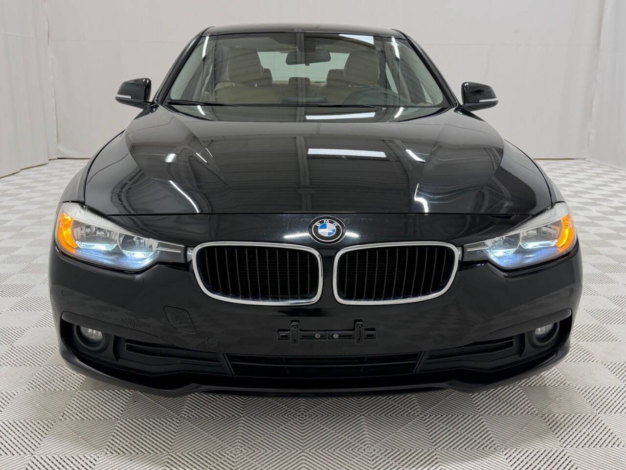 Used 2016 BMW 320i Sedan image 8