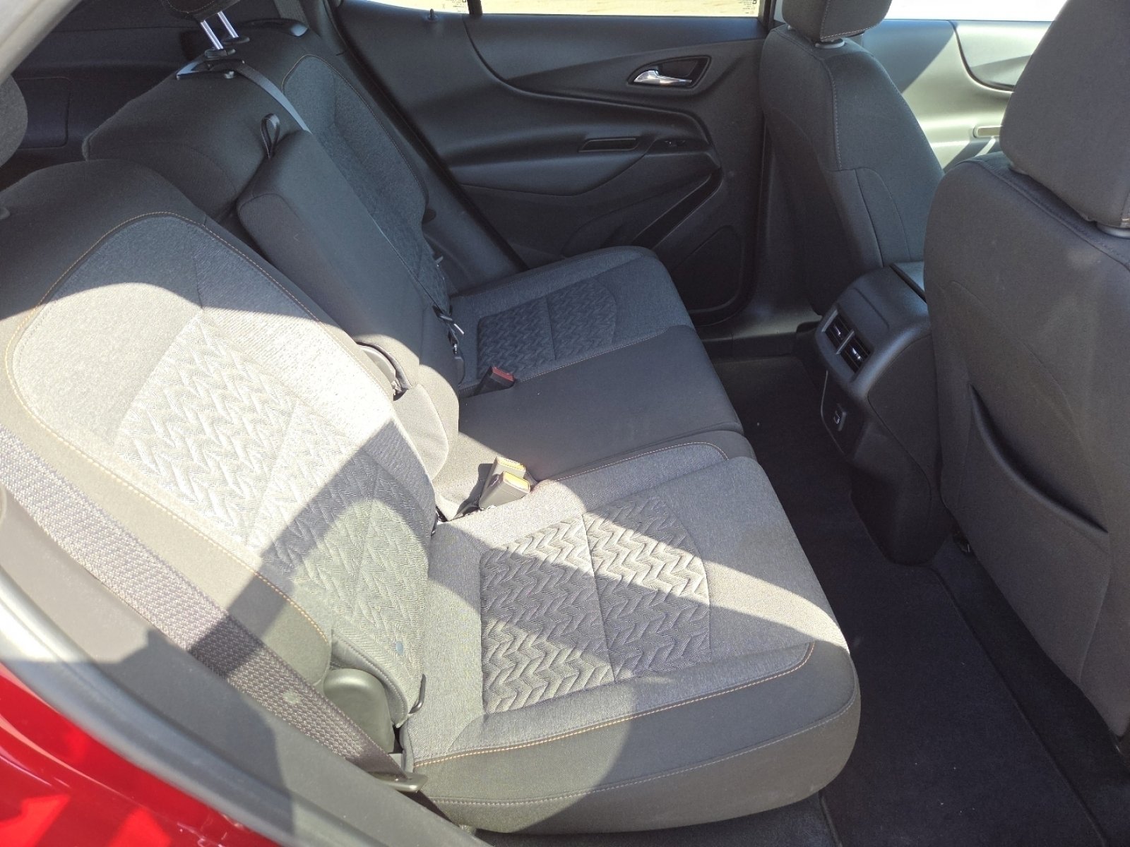 Used 2023 Chevrolet Equinox LT image 23