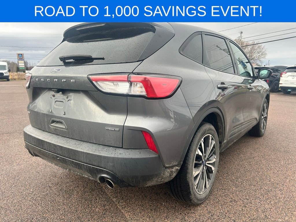Certified 2021 Ford Escape SE w/ SE Sport Appearance Package image 6