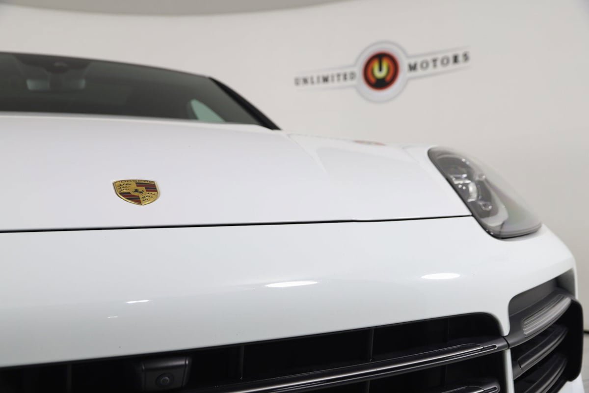 Used 2023 Porsche Cayenne Coupe image 25