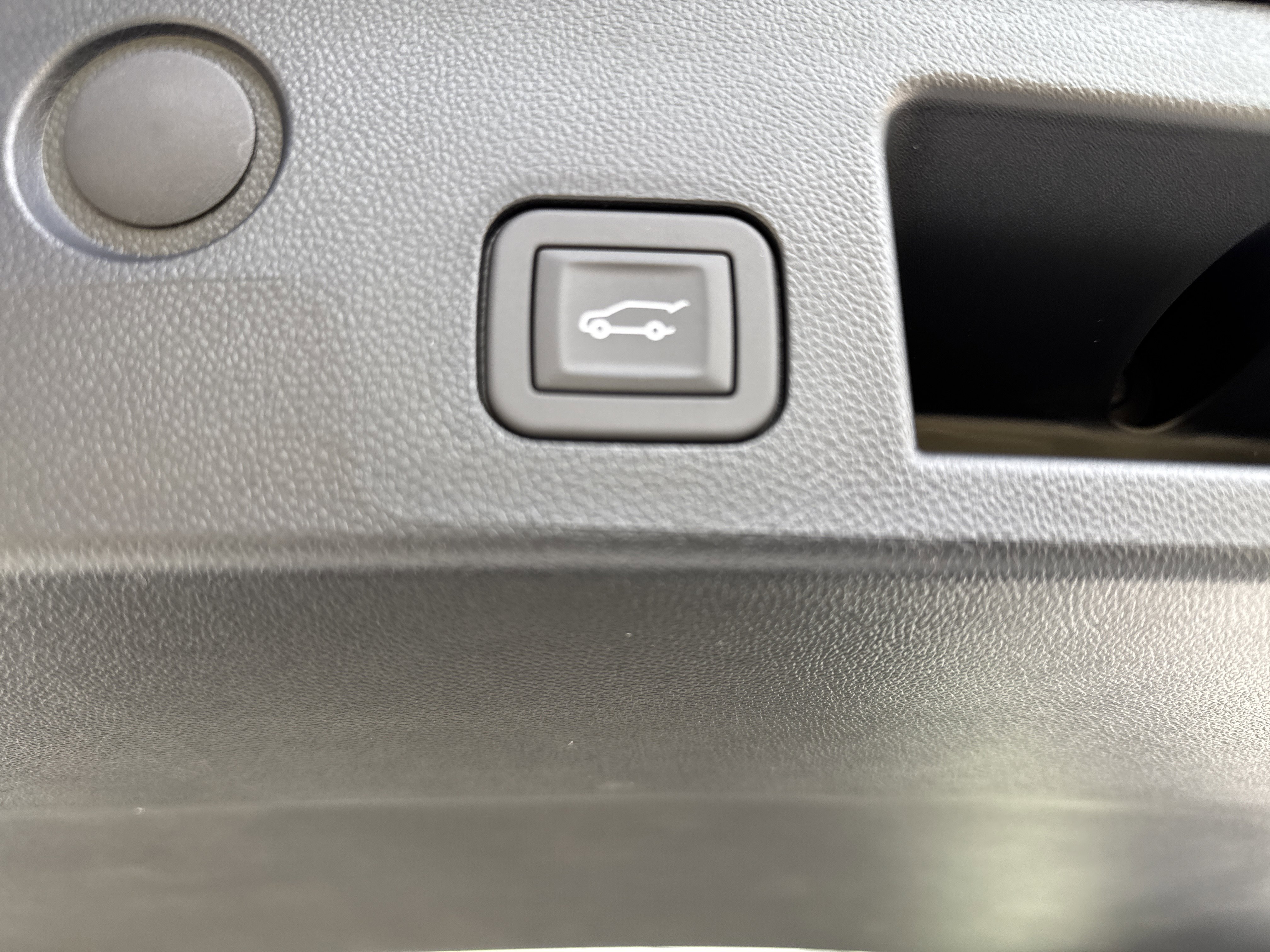 New 2026 GMC Terrain Denali w/ LPO, Floor Liner Package image 35