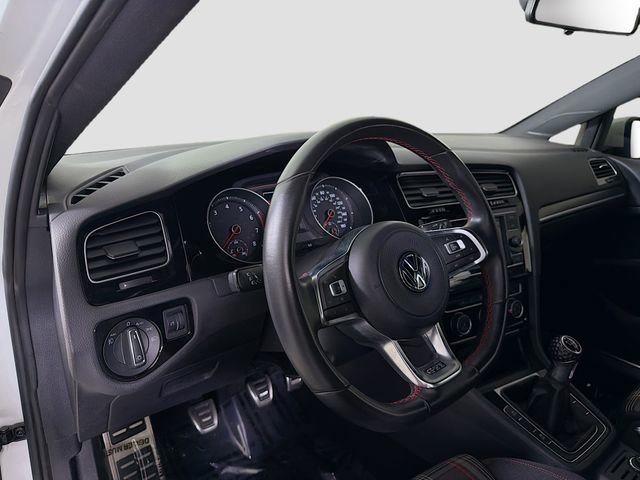 Used 2020 Volkswagen GTI S image 9