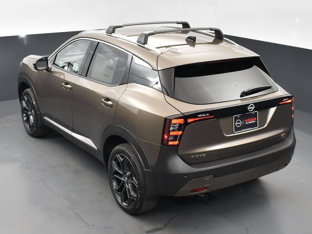New 2026 Nissan Kicks SR w/ Illumination Package FWD image 49