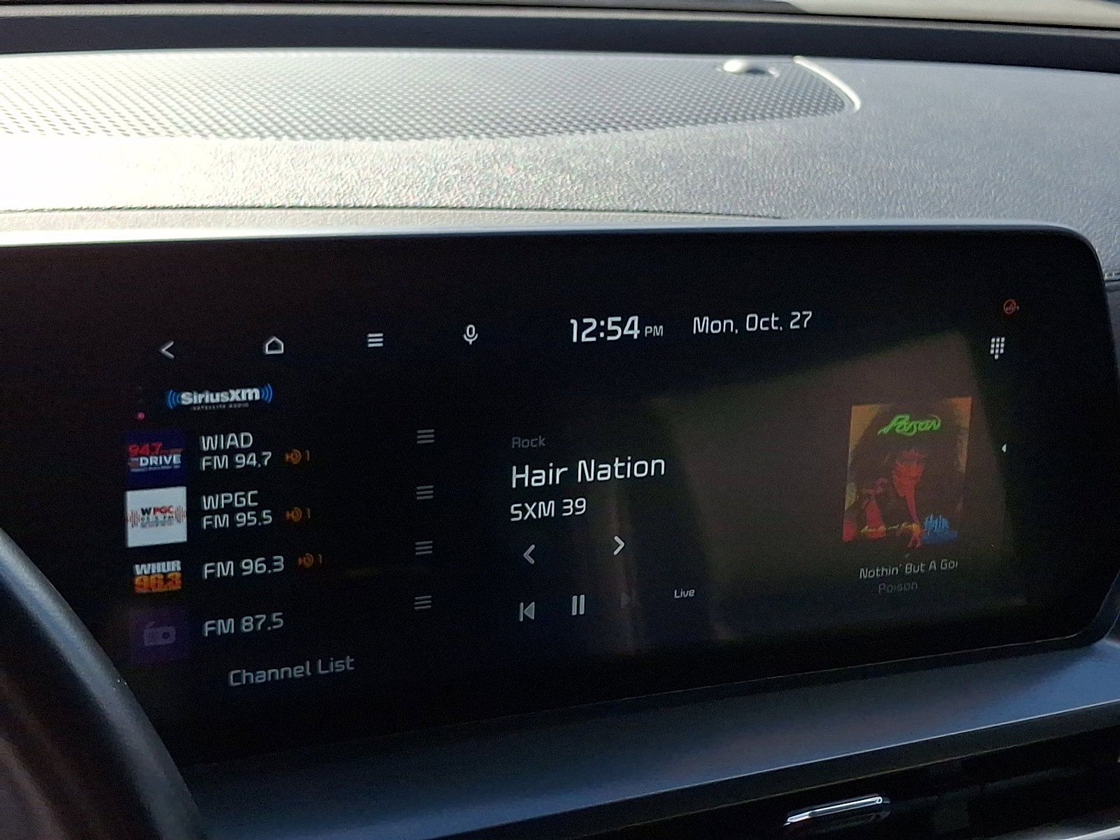 Used 2023 Kia Telluride LX image 18