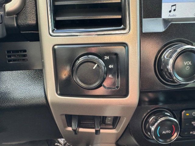 Used 2019 Ford F350 Lariat image 38