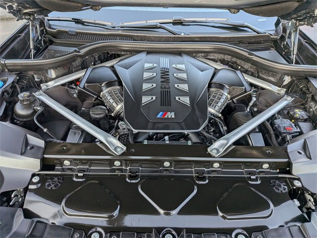 Used 2025 BMW X7 M60i w/ Climate Comfort Package image 35