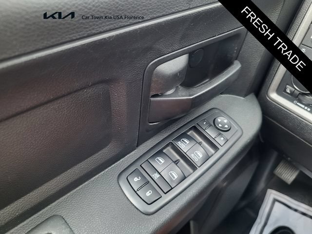 Used 2018 RAM 2500 Tradesman w/ Chrome Appearance Group RWD image 22